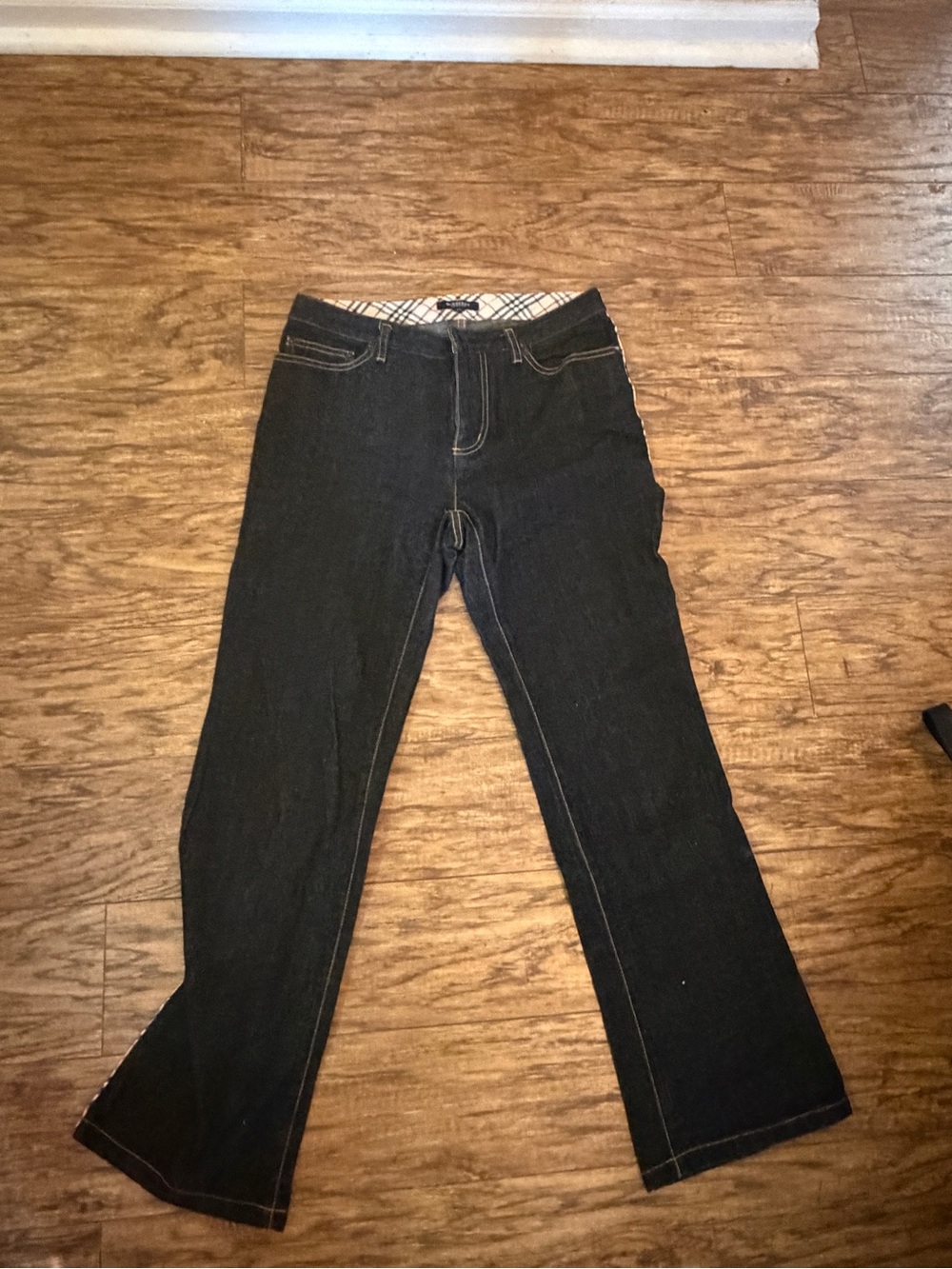 Women's dark blue Boot-Cut Jeans — Classic Everyday Fit